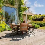 Peeneblick - Exklusives Traumhaus In Direktlage Am Wasser Mit Bootssteg Und Aussensauna