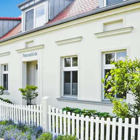 Peeneblick - Traumhaus In Exklusiver Direktlage Am Wasser Mit Eigenem Bootssteg Fuer 8 Personen Holiday home Rankwitz