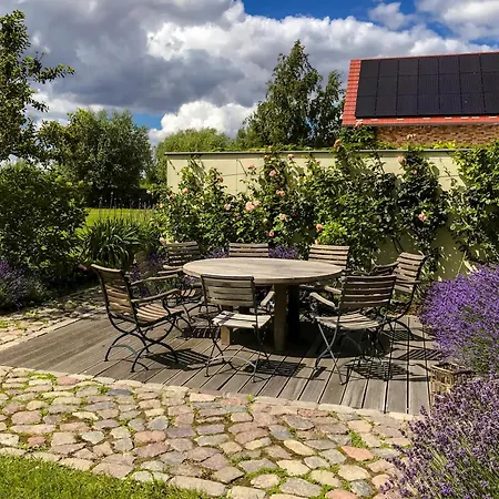 Holiday home Peeneblick - Traumhaus In Exklusiver Direktlage Am Wasser Mit Eigenem Bootssteg Fuer 8 Personen *