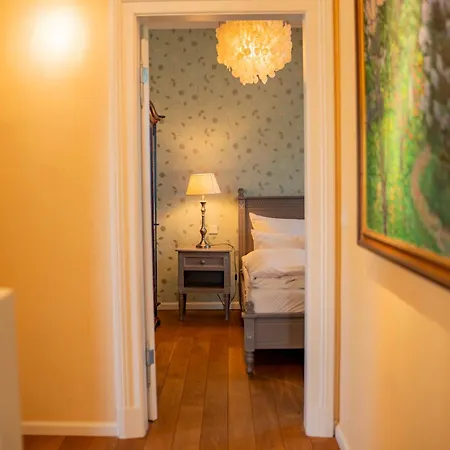 Peeneblick - Exklusives Traumhaus In Direktlage Am Wasser Mit Bootssteg Und Aussensauna Rankwitz