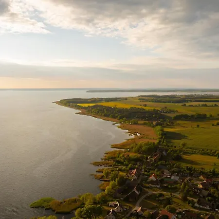 Casa de Férias Peeneblick - Exklusives Traumhaus In Direktlage Am Wasser Mit Bootssteg Und Aussensauna *