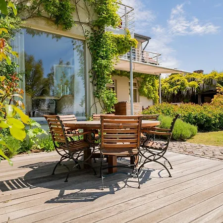 Casa de Férias Peeneblick - Exklusives Traumhaus In Direktlage Am Wasser Mit Bootssteg Und Aussensauna Rankwitz