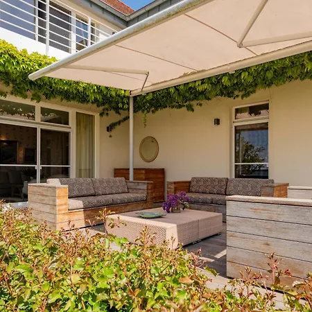 Peeneblick - Exklusives Traumhaus In Direktlage Am Wasser Mit Bootssteg Und Aussensauna Tatil Evi