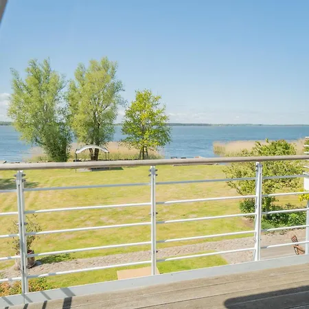 Peeneblick - Exklusives Traumhaus In Direktlage Am Wasser Mit Bootssteg Und Aussensauna