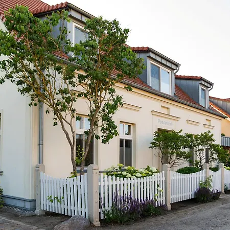 Peeneblick - Exklusives Traumhaus In Direktlage Am Wasser Mit Bootssteg Und Aussensauna בית נופש